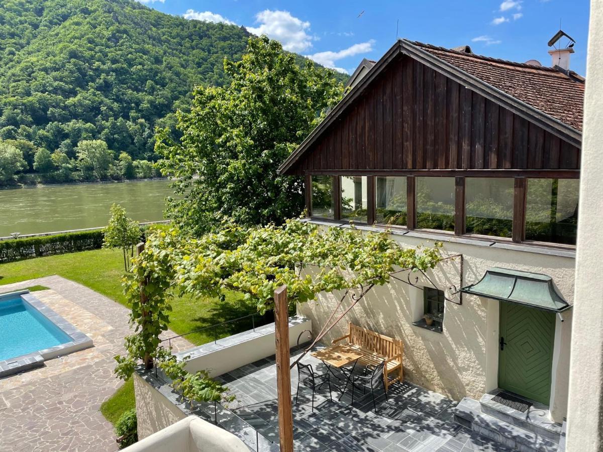 Renaissancehof Wieser Wachau Wösendorf Buitenkant foto